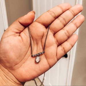 Kendra Scott necklace